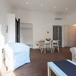 Economico E Strategico A Quattro Fermate Da Piazza Duomo Appartement *
